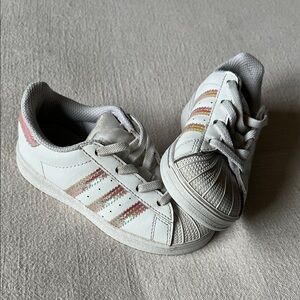 8K Toddler Adidas Superstars (Iridescent)